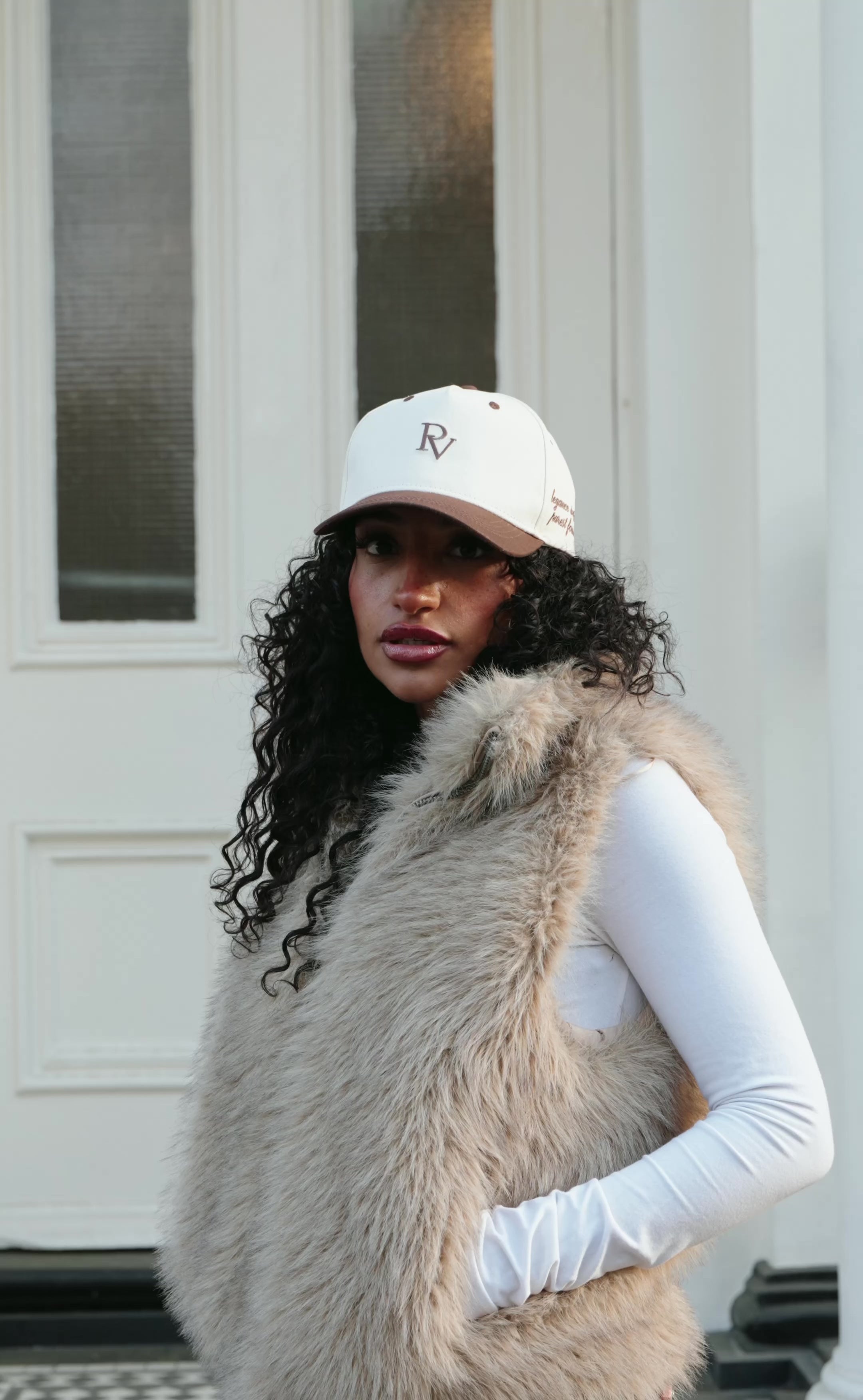 Rivici Heritage RV Cap (Sandstone)